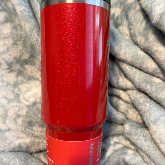 Stanley 30oz elf collection Christmas tumbler - Picture 2 of 7